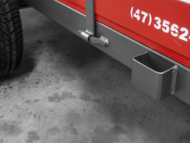 Carreta Simples Maquinafort 1600 R13 para Motocultivador - Com Pneus 