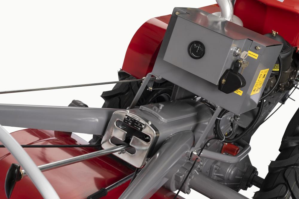 Microtrator Branco BTD-18.0E - 1000 - Com enxada rotativa